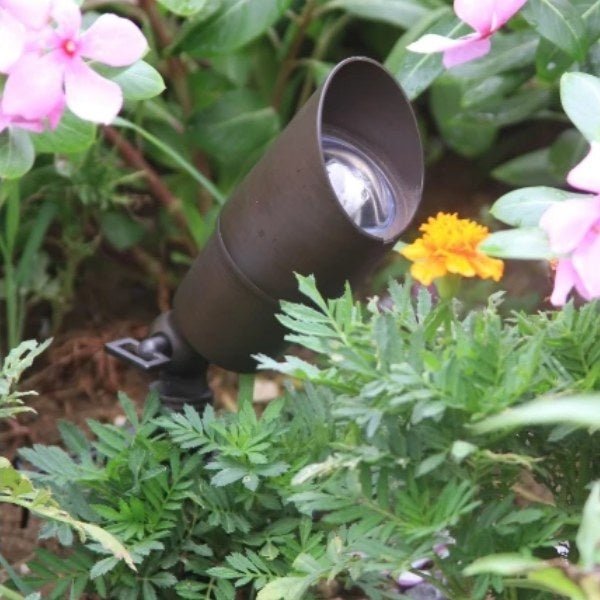 Abba Lighting SPB01 outdoor performance with weather resistance