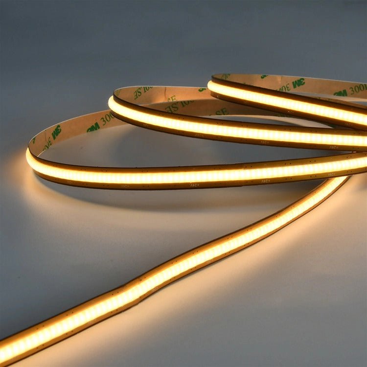 Free-cut LED strip with flexible cutting